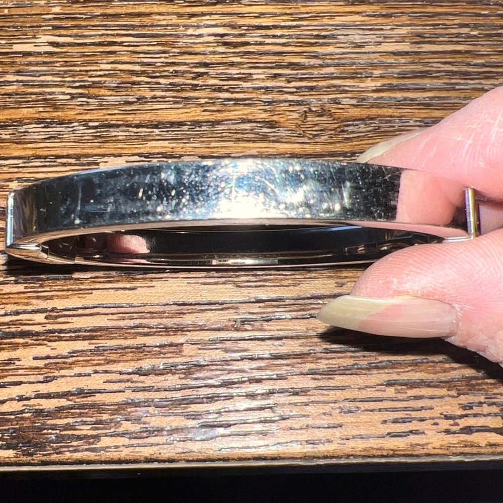 Michael Kors Heritage Astor hinged Silver bracelet studded - Picture 3 of 5